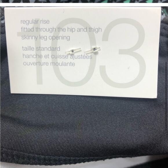 NWT gap gfast triangle printed leggings - Picture 5 of 6